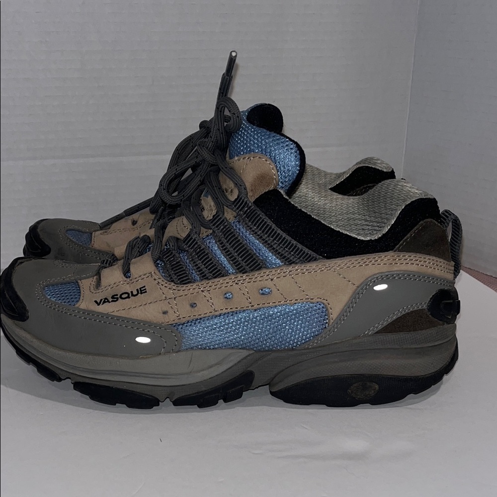 Vasque Men's Tan and Blue Athletic Shoes